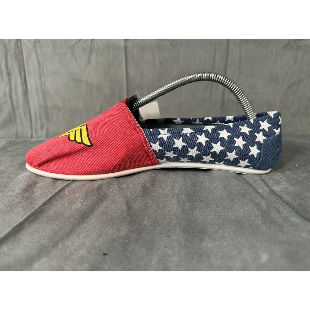 DC Comics Wonder Woman Canvas Slip On Shoes Adult Size Large Fits Most NEW